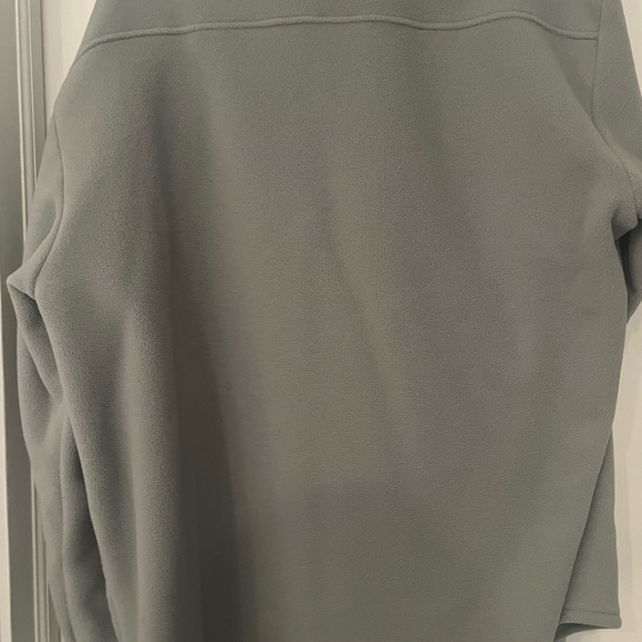 Aritizia tna polar button up - Picture 3 of 6